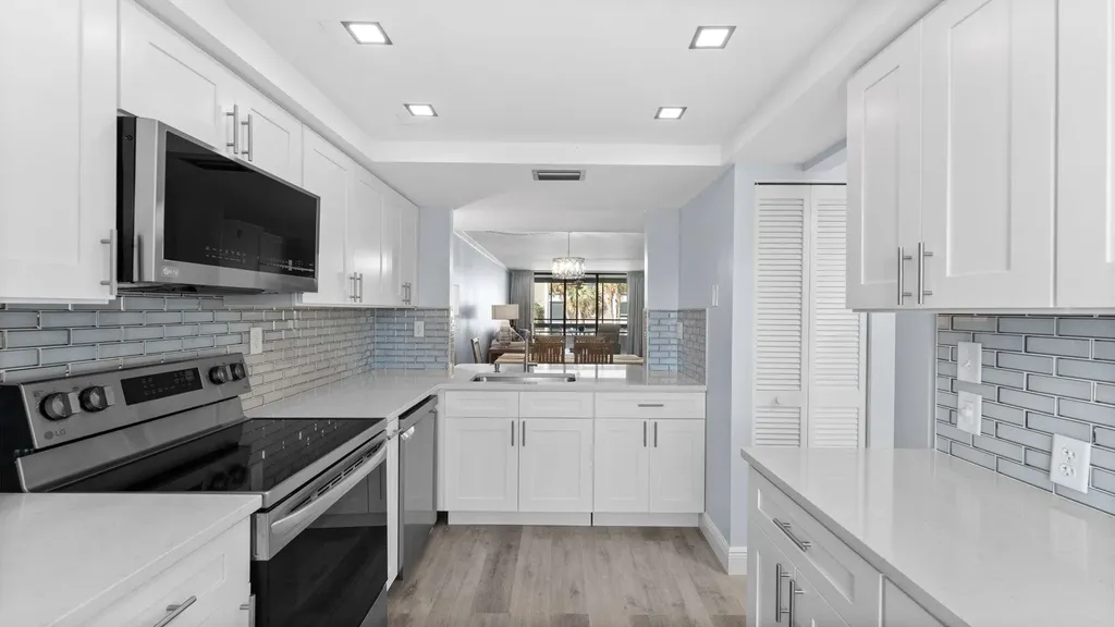 2777 W Gulf Drive Sanibel FL 33957