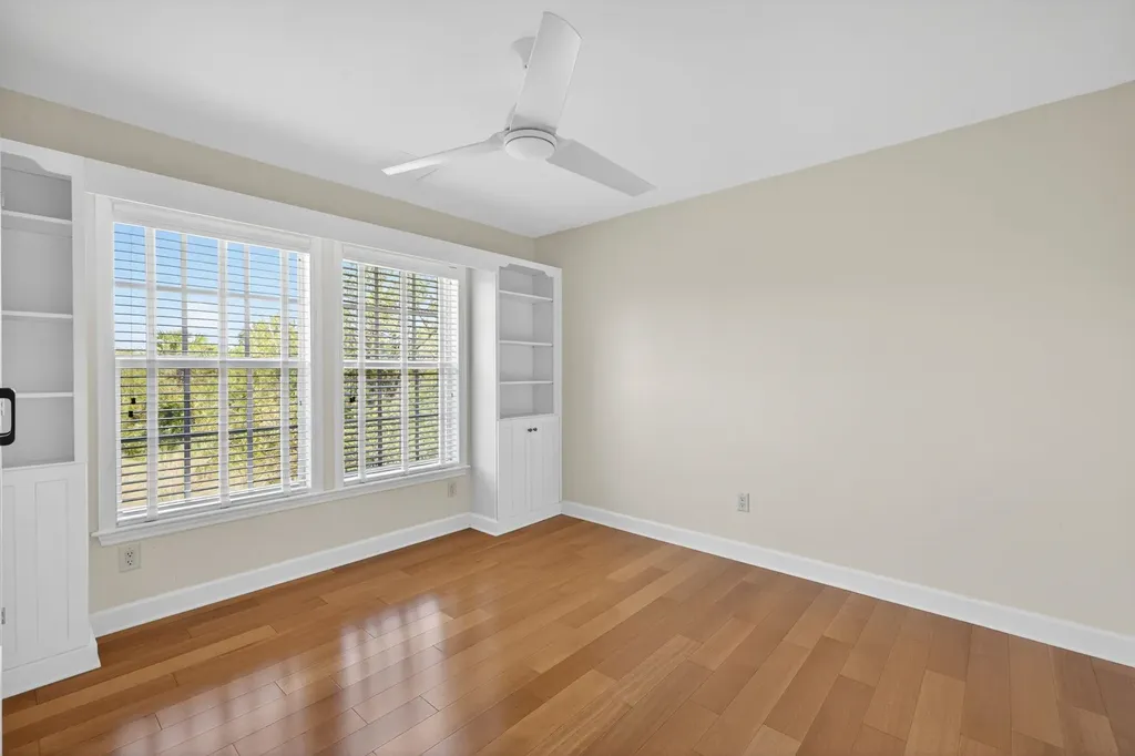928 Pepper Tree Place Sanibel FL 33957