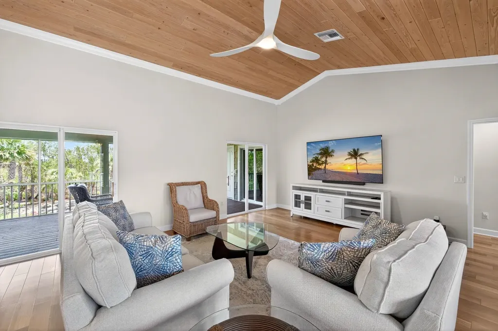 928 Pepper Tree Place Sanibel FL 33957