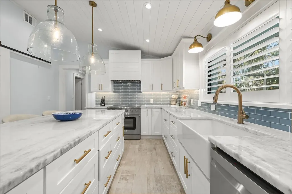 4775 Rue Helene Sanibel FL 33957