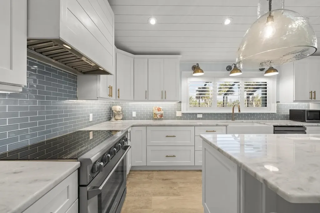 4775 Rue Helene Sanibel FL 33957
