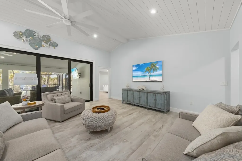 4775 Rue Helene Sanibel FL 33957
