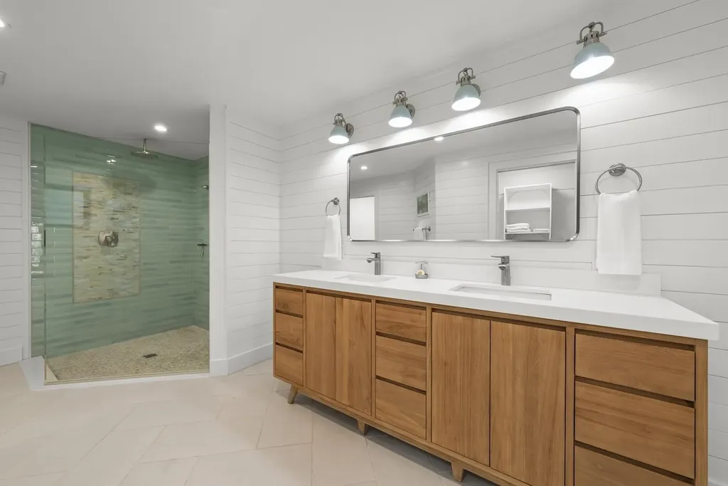 4775 Rue Helene Sanibel FL 33957