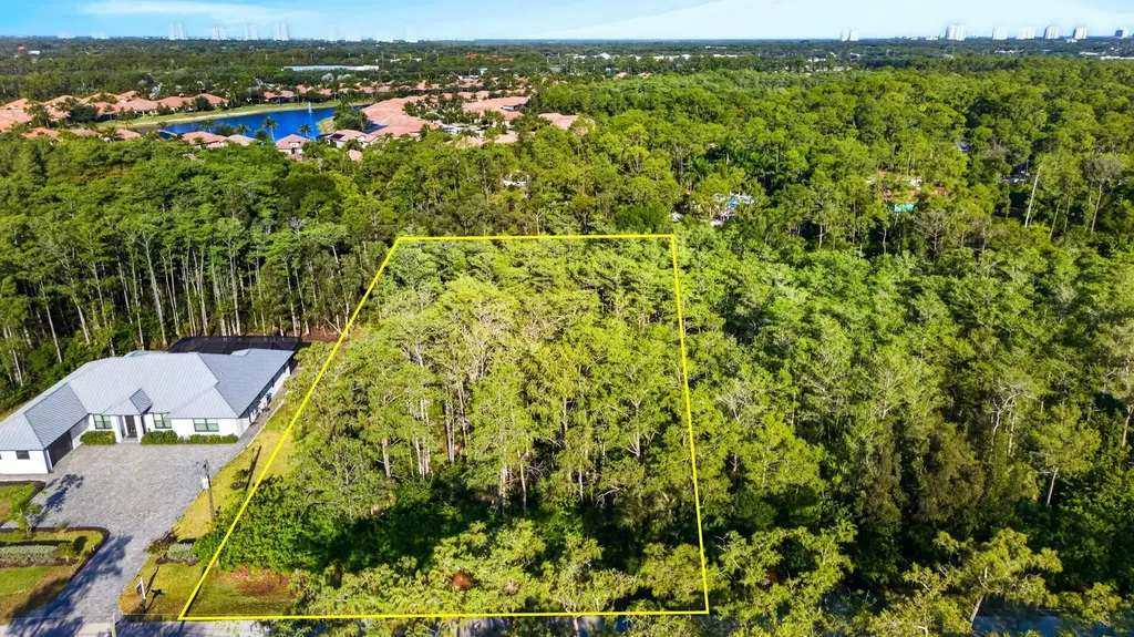 25504 Busy Bee Drive Bonita Springs FL 34135