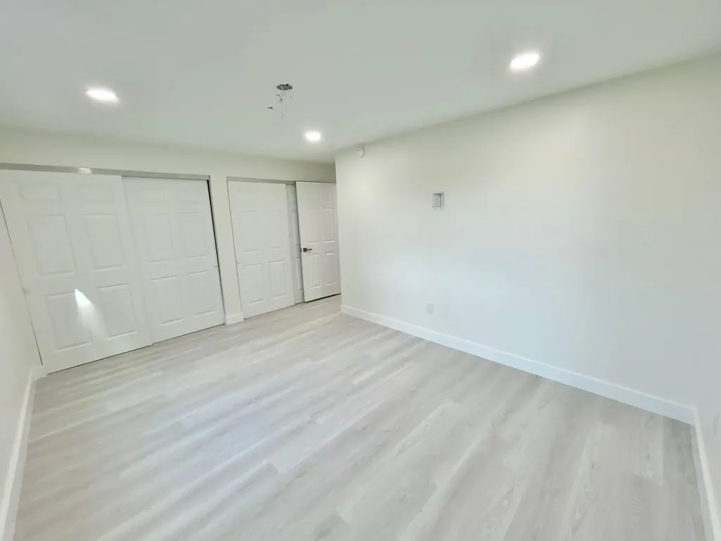1740 Pine Valley Drive Fort Myers FL 33907