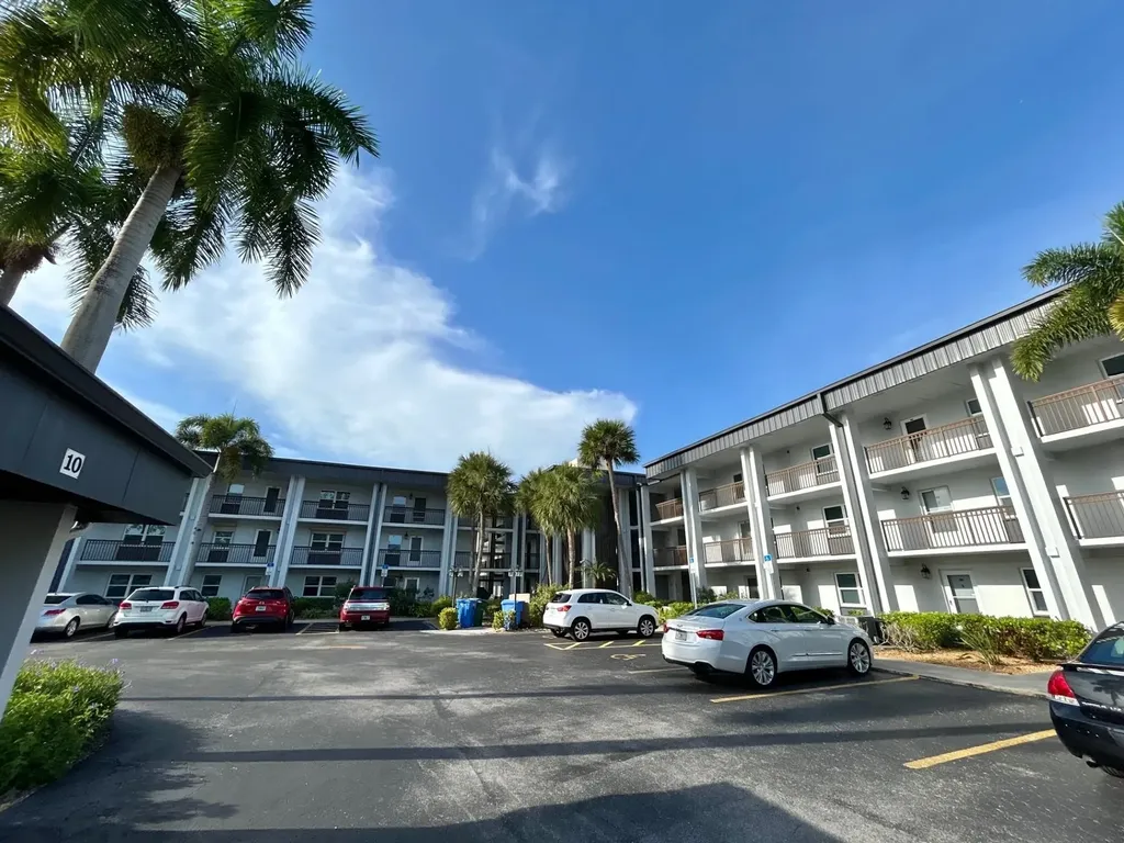 1740 Pine Valley Drive Fort Myers FL 33907