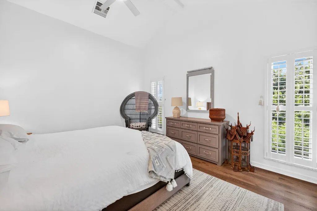 280 Southwinds Drive Sanibel FL 33957