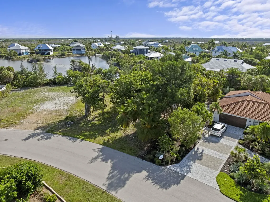 564 Chert Court Sanibel FL 33957