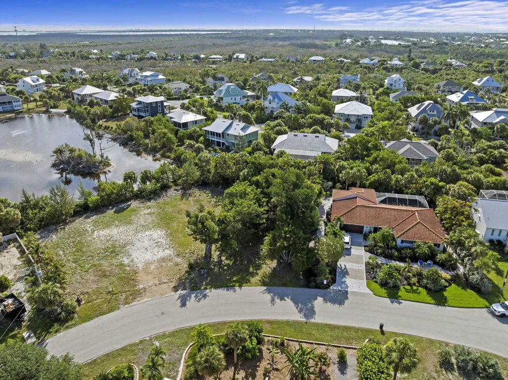 564 Chert Court Sanibel FL 33957
