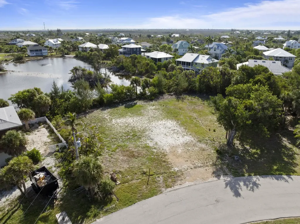 572 Chert Court Sanibel FL 33957