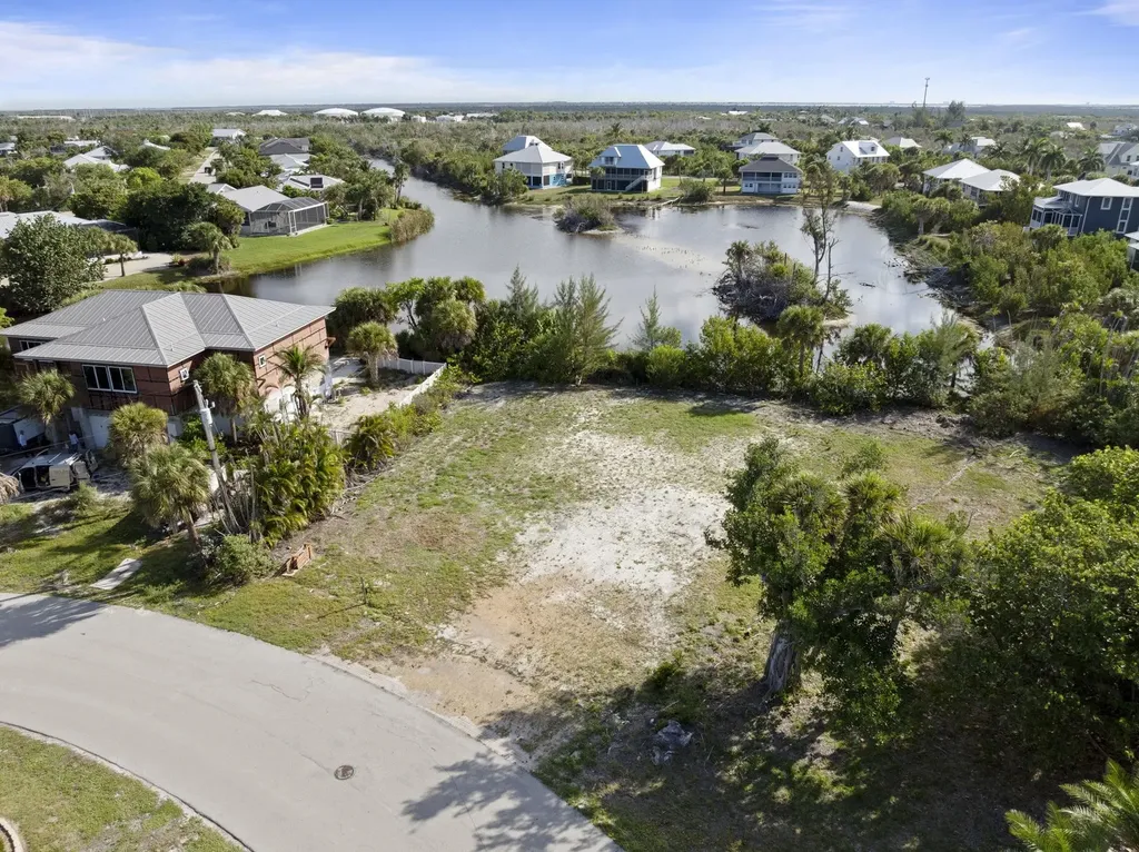 572 Chert Court Sanibel FL 33957