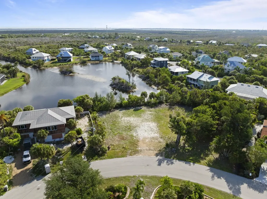 572 Chert Court Sanibel FL 33957