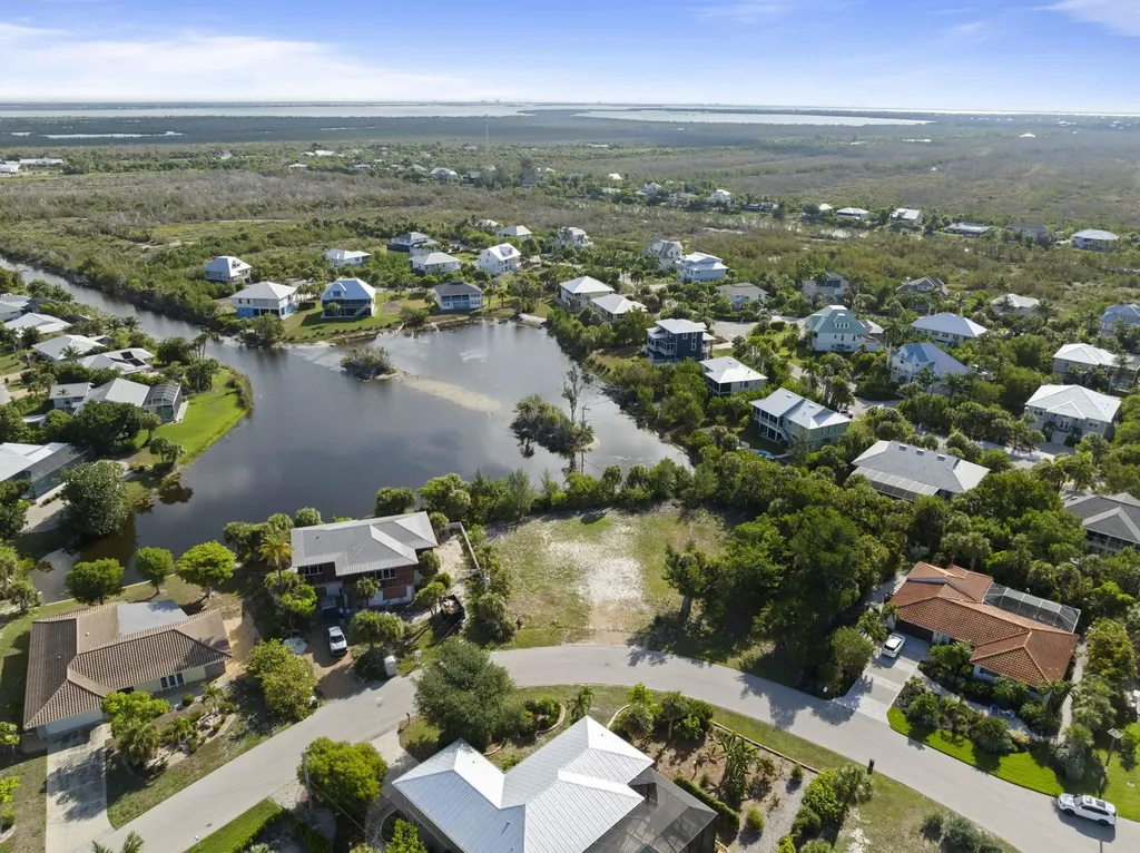 572 Chert Court Sanibel FL 33957