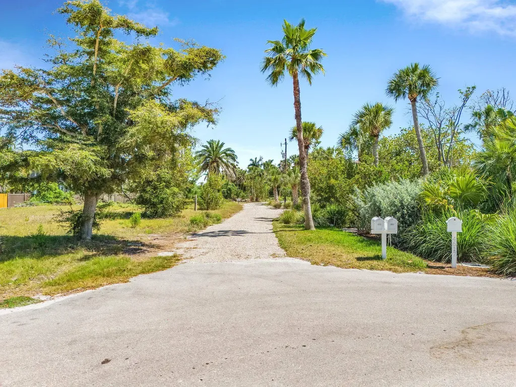 4601 Rue Belle Mer Sanibel FL 33957