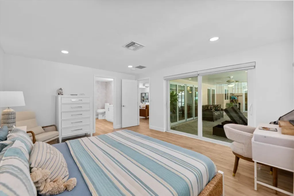 9428 Moonlight Drive Sanibel FL 33957