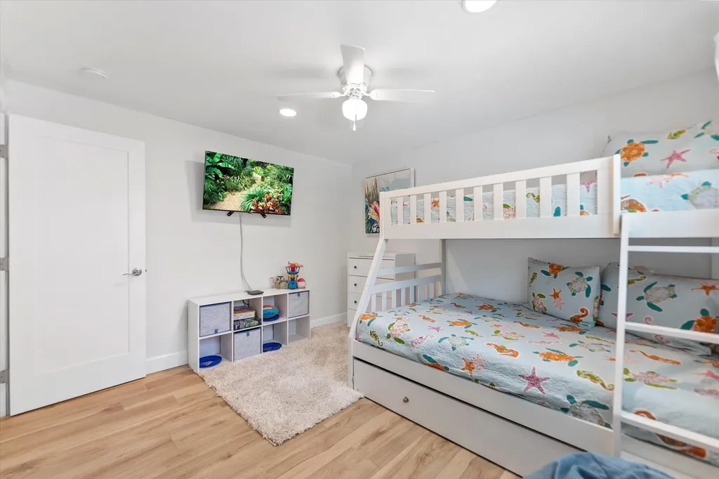 9428 Moonlight Drive Sanibel FL 33957