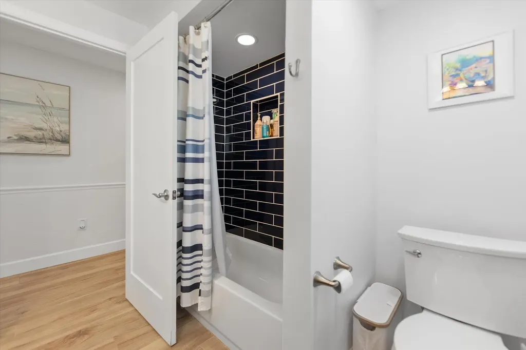 9428 Moonlight Drive Sanibel FL 33957