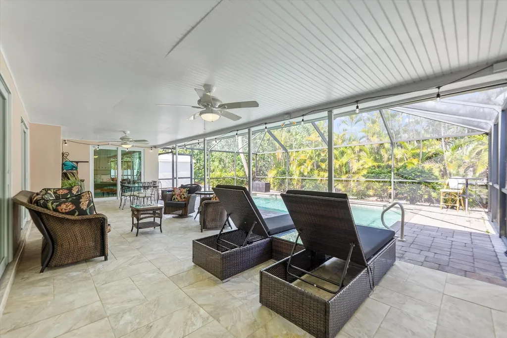 9428 Moonlight Drive Sanibel FL 33957