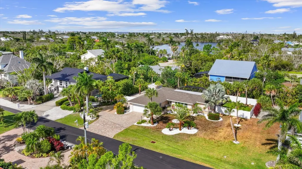 9428 Moonlight Drive Sanibel FL 33957
