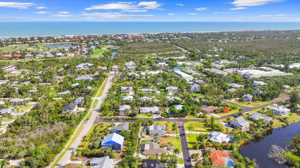 9428 Moonlight Drive Sanibel FL 33957
