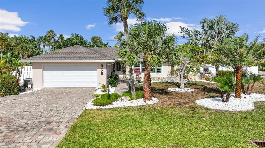 9428 Moonlight Drive Sanibel FL 33957