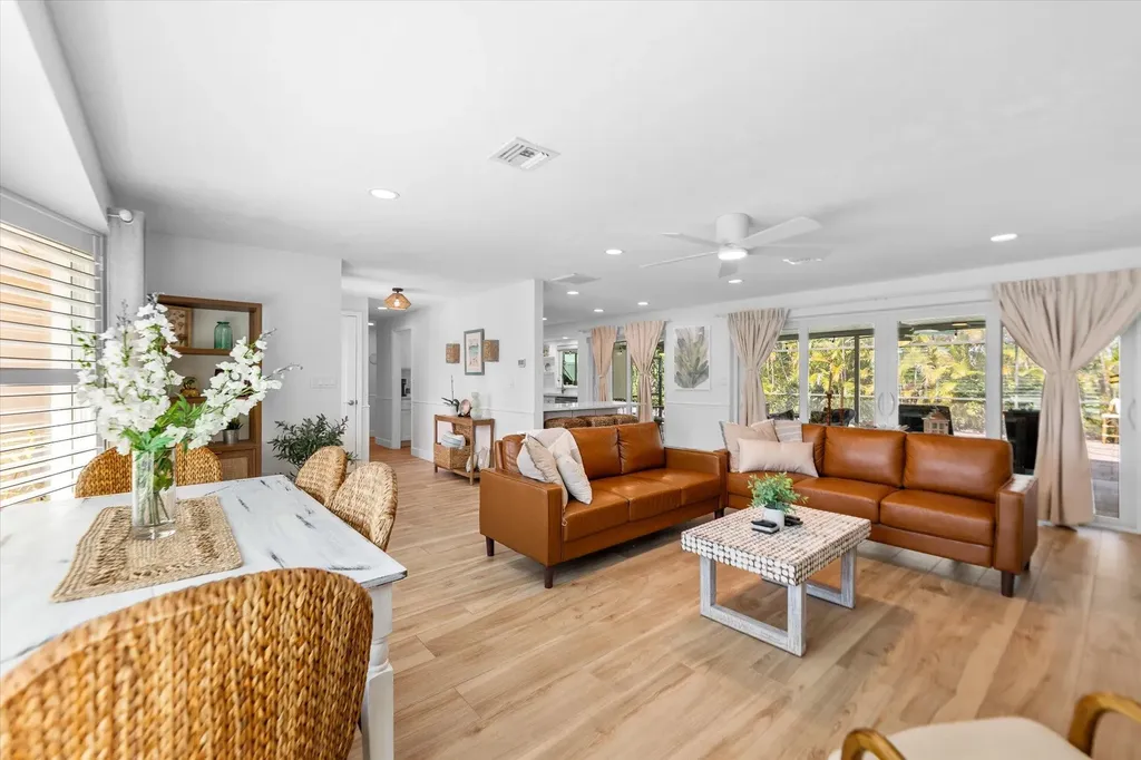 9428 Moonlight Drive Sanibel FL 33957