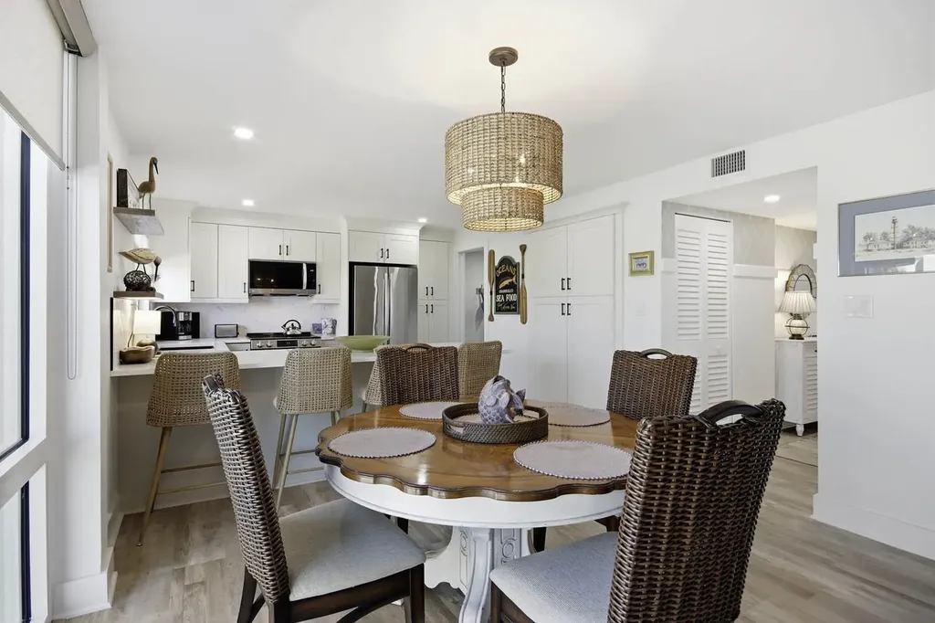 2265 W Gulf Drive Sanibel FL 33957