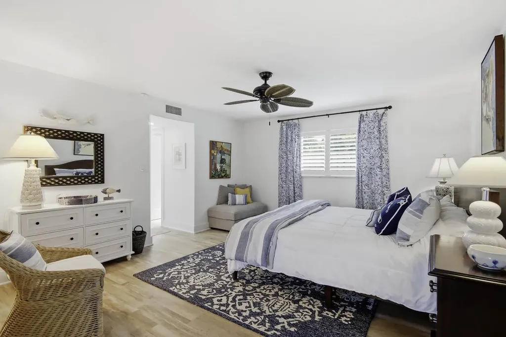 2265 W Gulf Drive Sanibel FL 33957