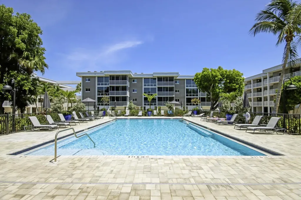2265 W Gulf Drive Sanibel FL 33957