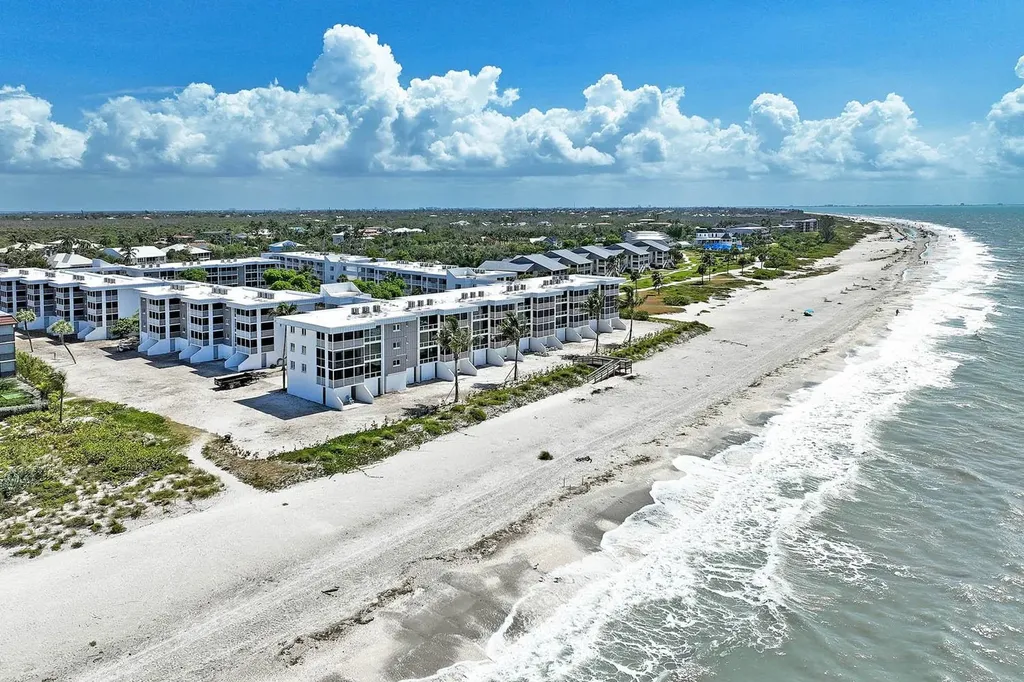 2265 W Gulf Drive Sanibel FL 33957