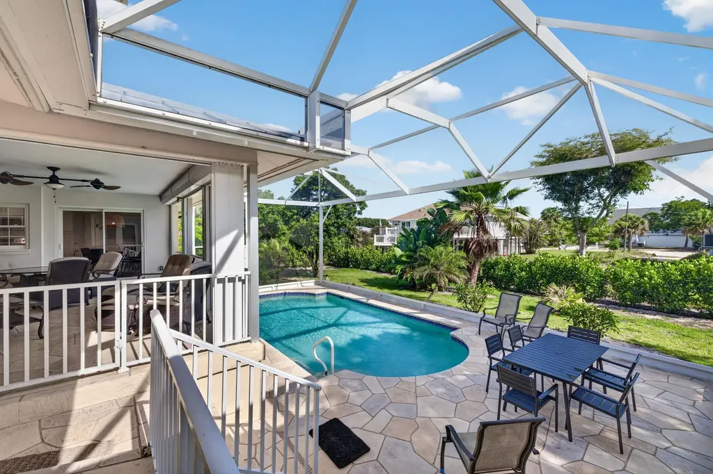 3359 Barra Circle Sanibel FL 33957