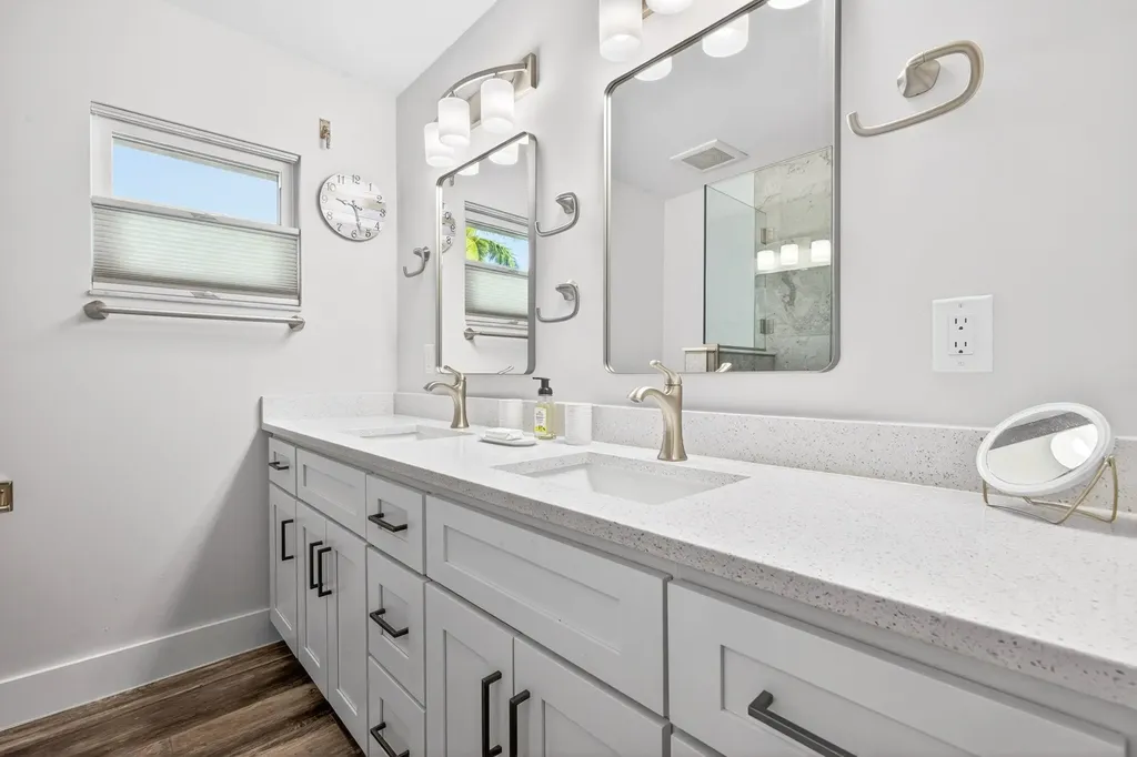 3359 Barra Circle Sanibel FL 33957