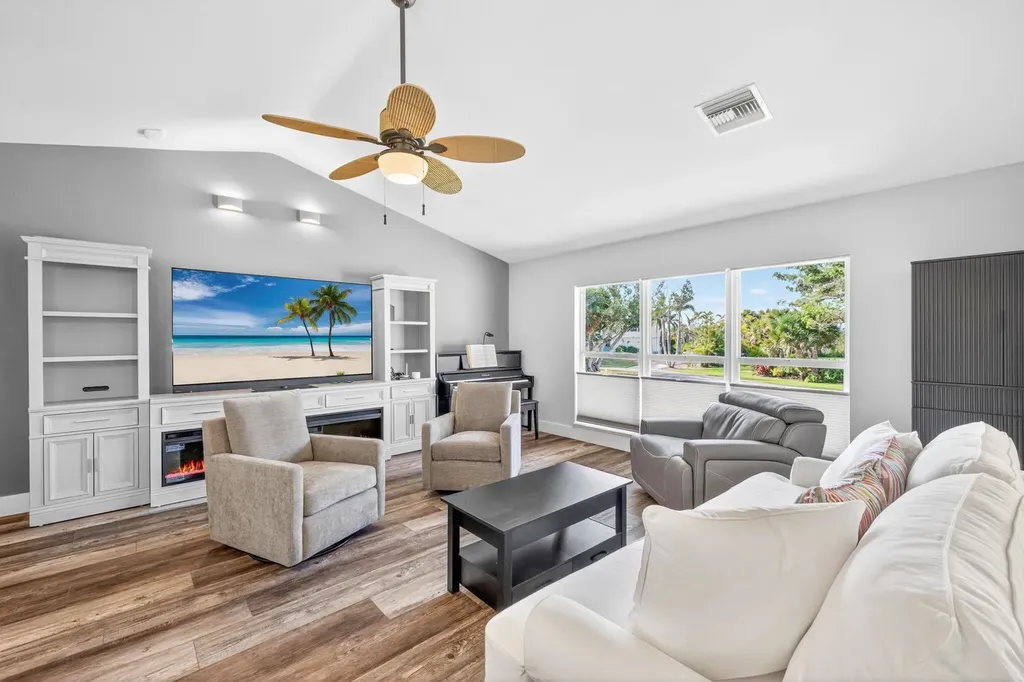 3359 Barra Circle Sanibel FL 33957