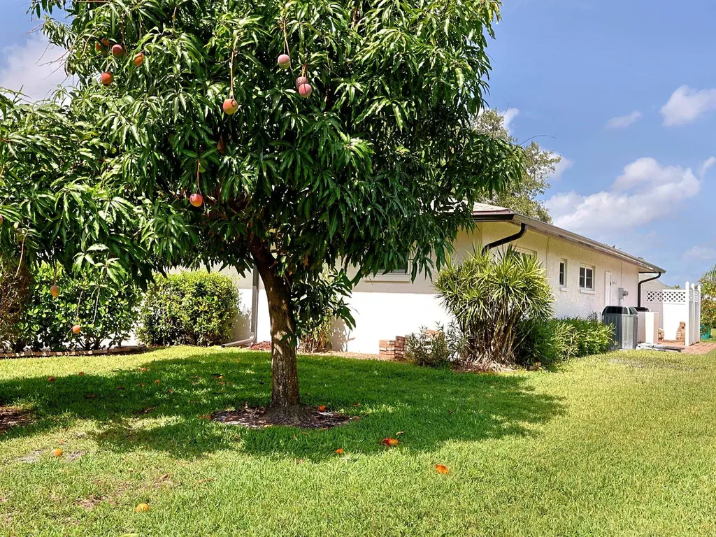 5416 Brandy Circle E Fort Myers FL 33919