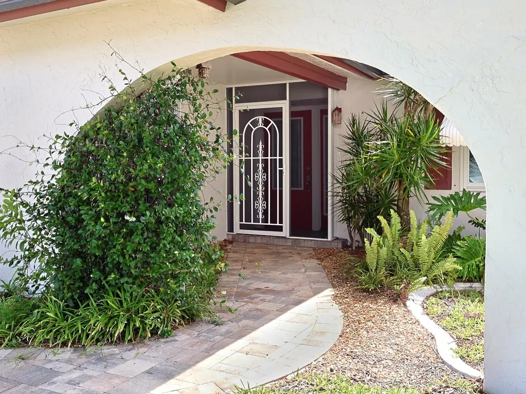 5416 Brandy Circle E Fort Myers FL 33919
