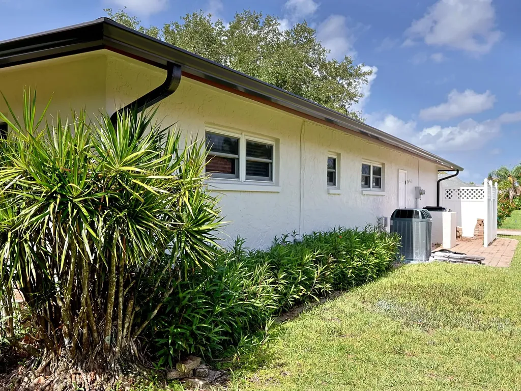 5416 Brandy Circle E Fort Myers FL 33919