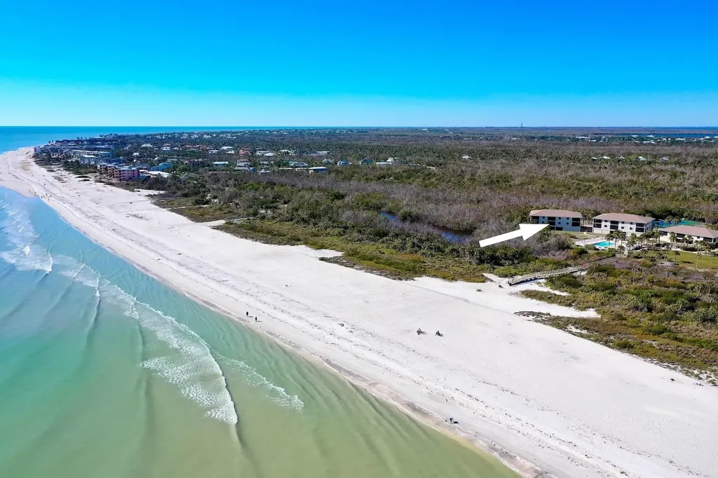 1919 Olde Middle Gulf Drive Sanibel FL 33957