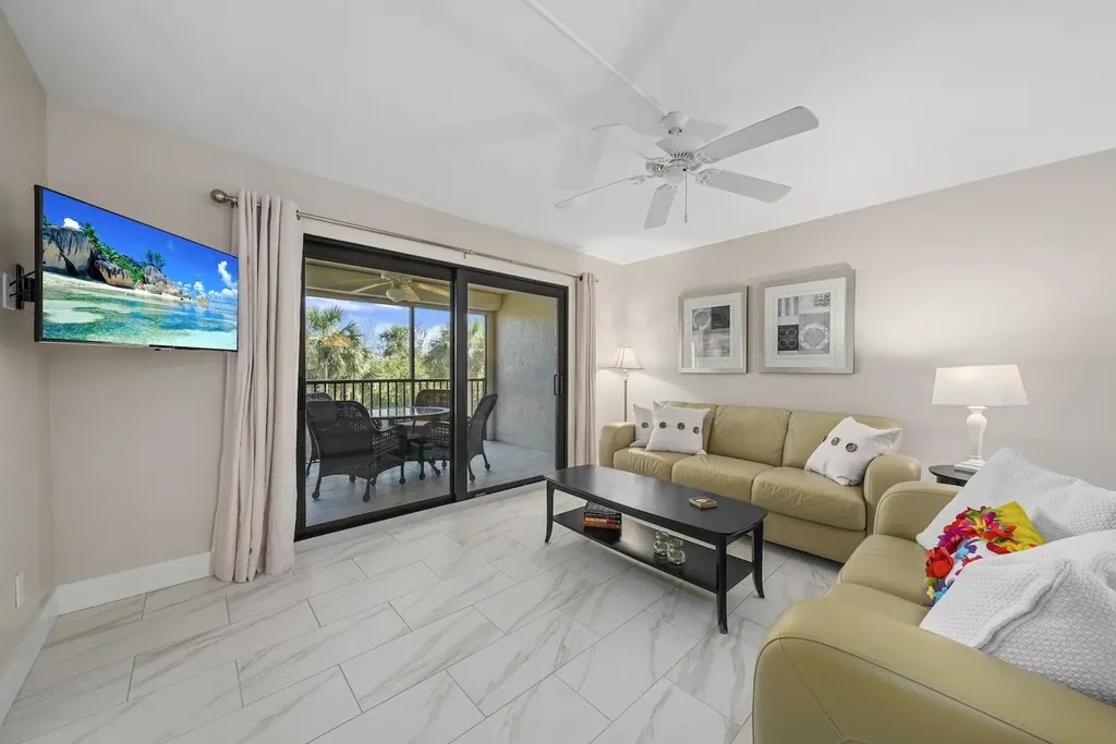 1919 Olde Middle Gulf Drive Sanibel FL 33957