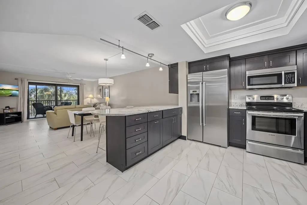 1919 Olde Middle Gulf Drive Sanibel FL 33957