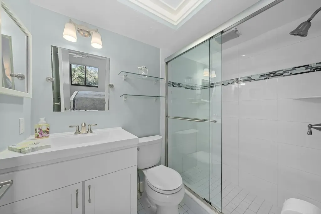 1919 Olde Middle Gulf Drive Sanibel FL 33957