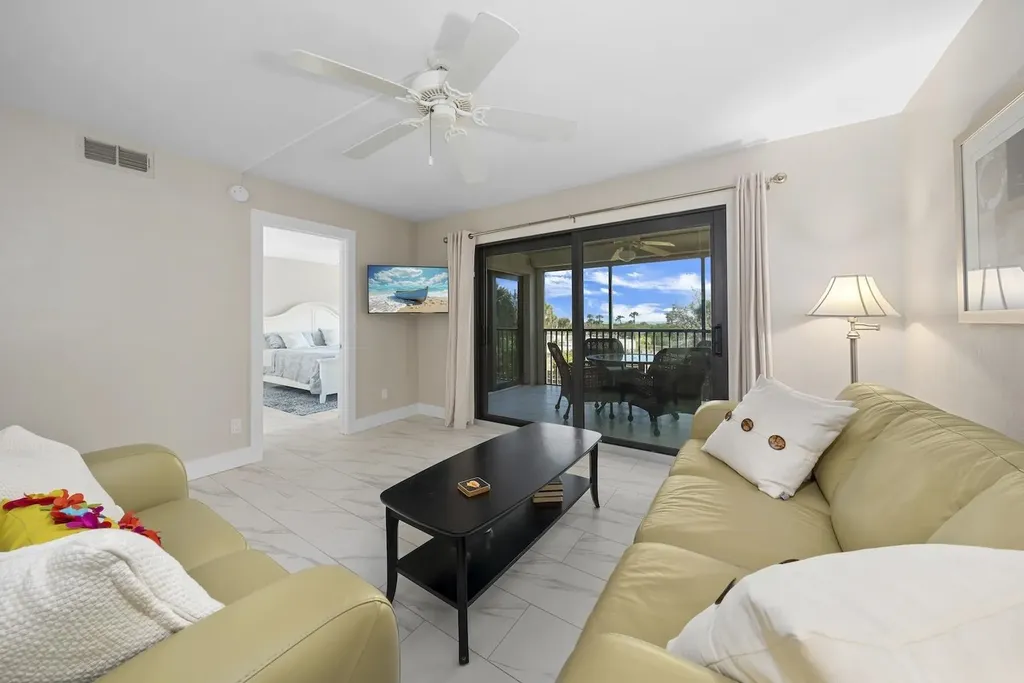 1919 Olde Middle Gulf Drive Sanibel FL 33957