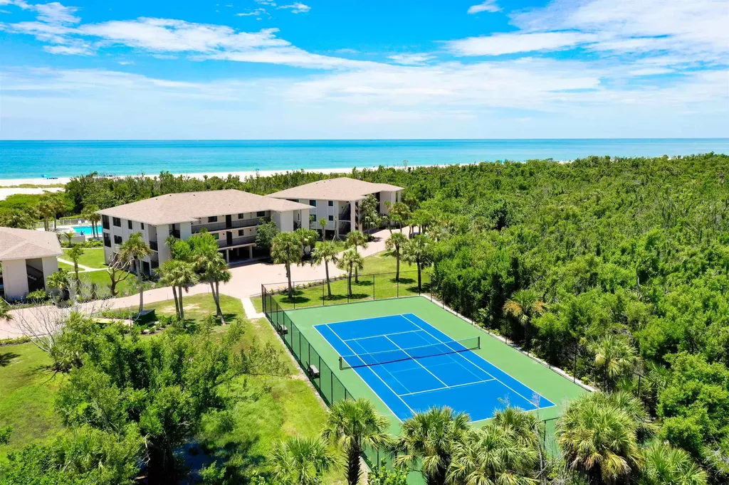 1919 Olde Middle Gulf Drive Sanibel FL 33957