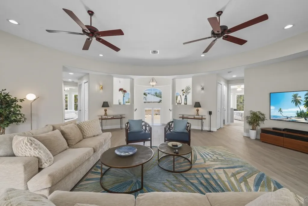 789 Pyrula Avenue Sanibel FL 33957