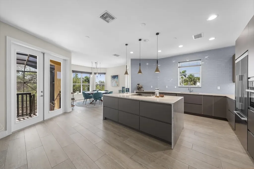 789 Pyrula Avenue Sanibel FL 33957