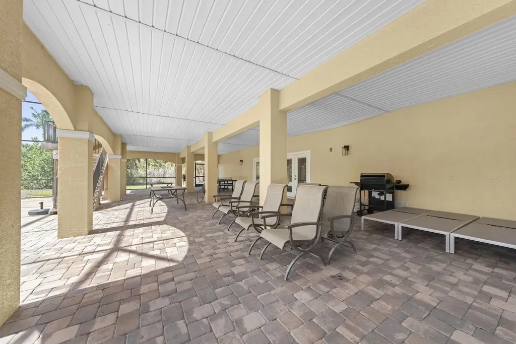 789 Pyrula Avenue Sanibel FL 33957