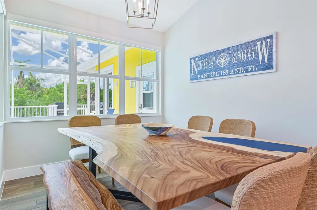 335 Cowry Court Sanibel FL 33957