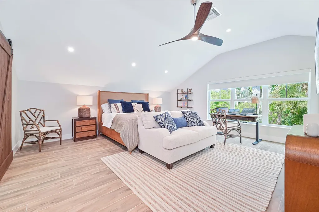 335 Cowry Court Sanibel FL 33957