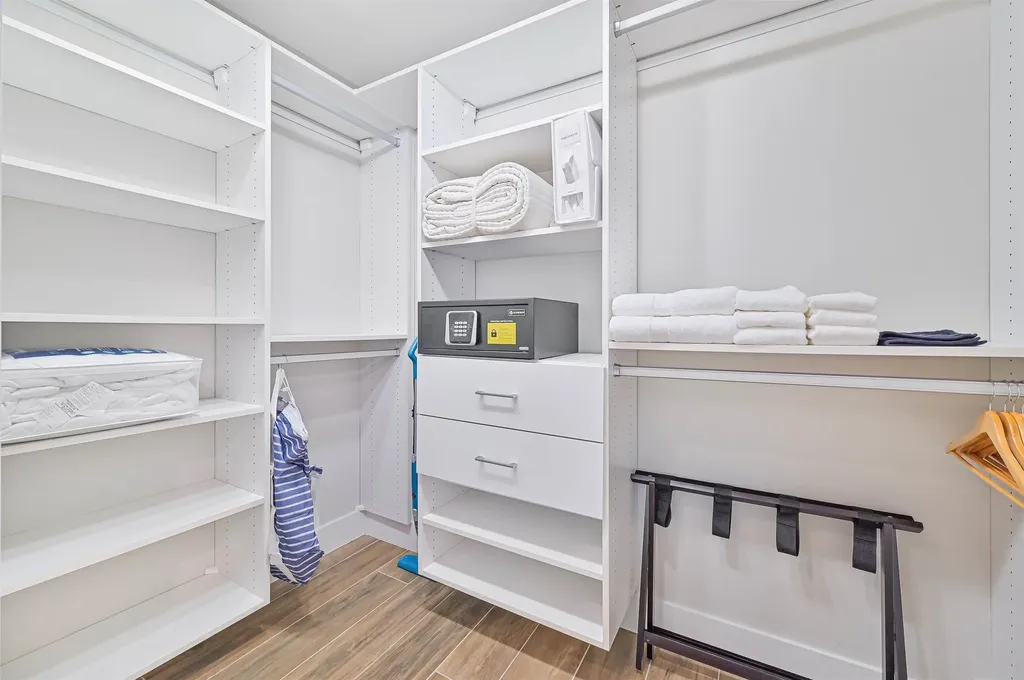 335 Cowry Court Sanibel FL 33957