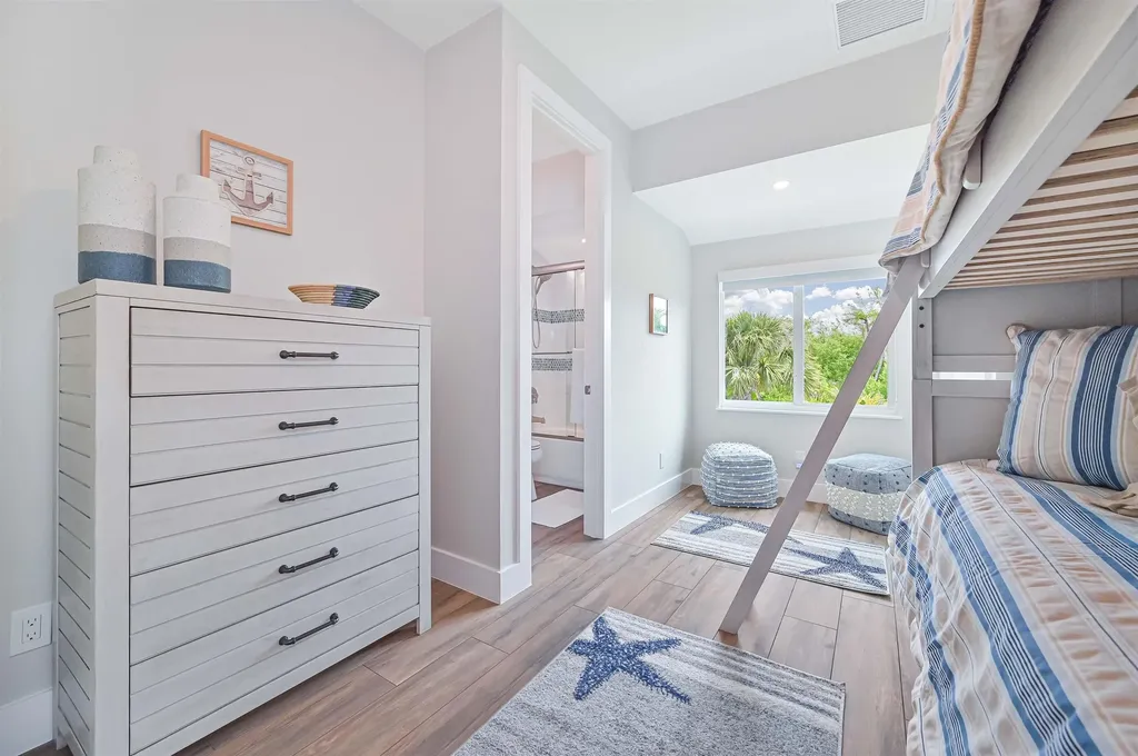 335 Cowry Court Sanibel FL 33957