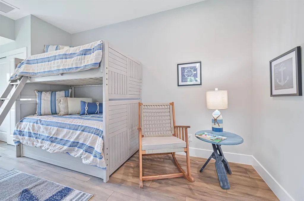 335 Cowry Court Sanibel FL 33957